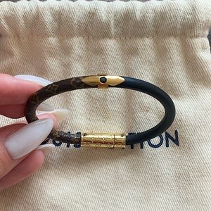 LOUIS VUITTON LEATHER BRACELET